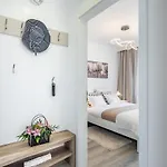 Apartment New With Balcony Budapest