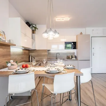 New With Balcony Appartement