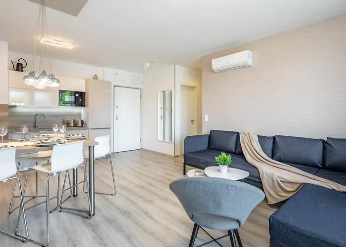 New With Balcony 布达佩斯